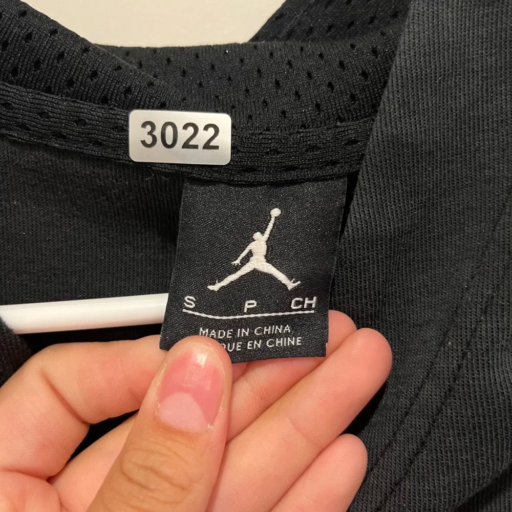 Jordan Mens Sleeveless Hoodie Black Jumpman Pullover Vest Small 3022